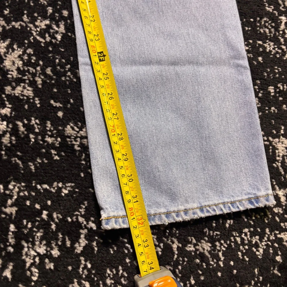 Levis 505 Straight Fit Jeans Mens 33x30 Light Wash Blue Denim Y2K Vintage